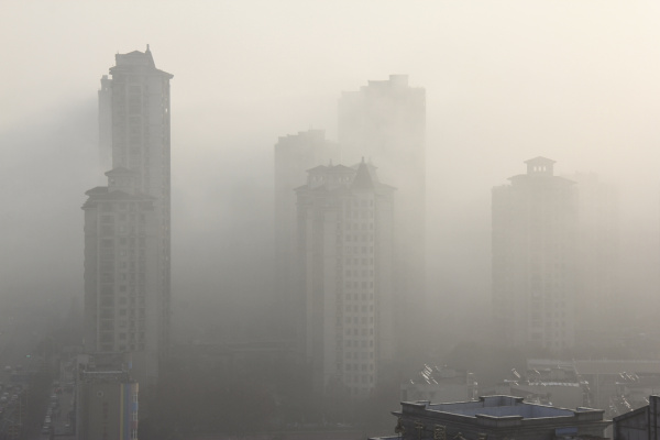 恒冠儀表提示您國內(nèi)多地區(qū)出現(xiàn)十面“霾”伏  那么新型儀表何時崛起？